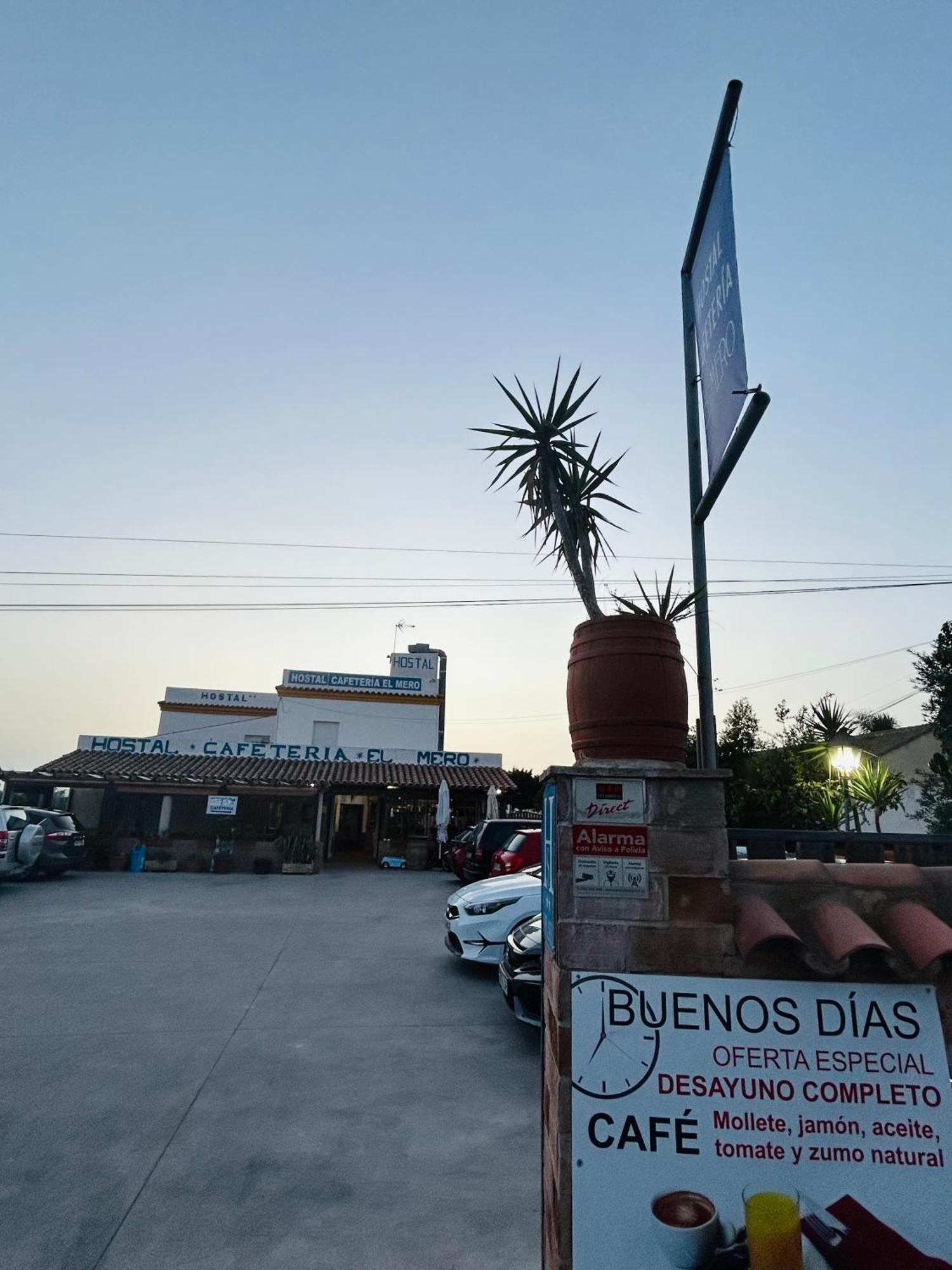 Hostal Cafeteria El Mero Zahora Bagian luar foto
