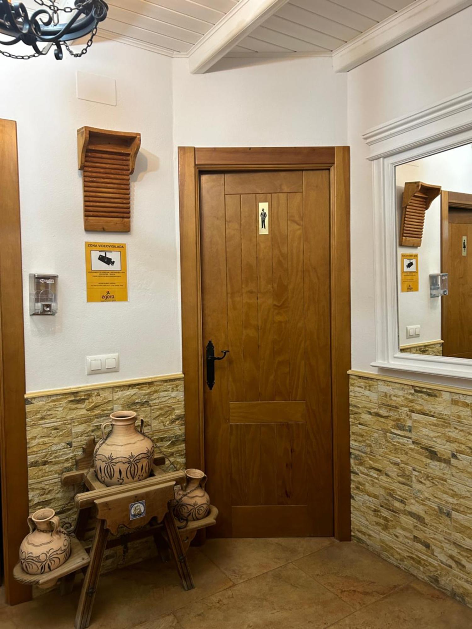 Hostal Cafeteria El Mero Zahora Bagian luar foto