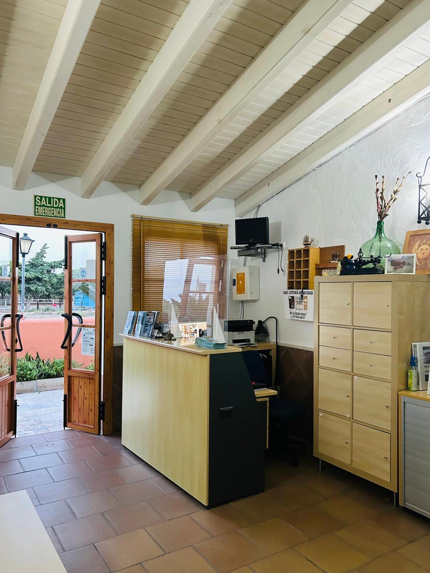 Hostal Cafeteria El Mero Zahora Bagian luar foto